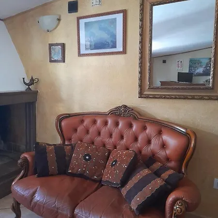 Апартаменты Cuore Di Mansarda Синискола